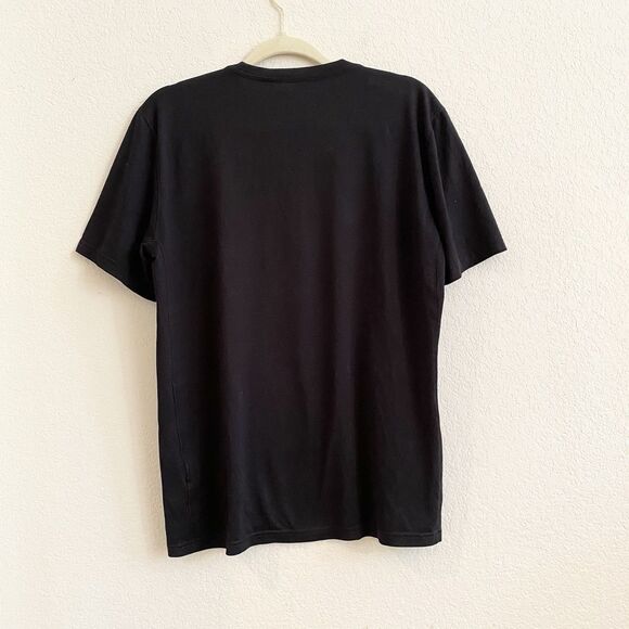 Nike Dri-Fit NCAA Georgia Bulldogs Women's Crop T Shirt‎ Large 100% Polyester - Picture 9 of 9